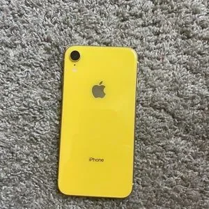 Apple iPhone XR イエロー 背面ひび割れ iPhone XR 純正 バックパネル Cランク 修理 部品 パーツ 背面